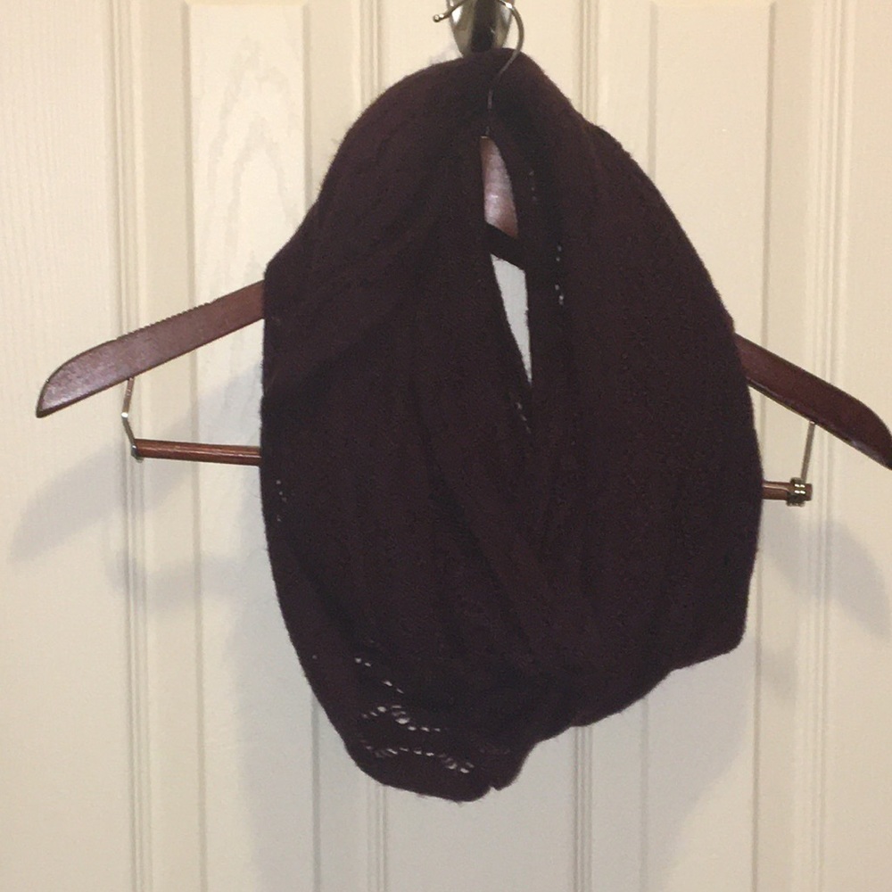 Vanity Infinity Scarfs - Picture 2 of 5